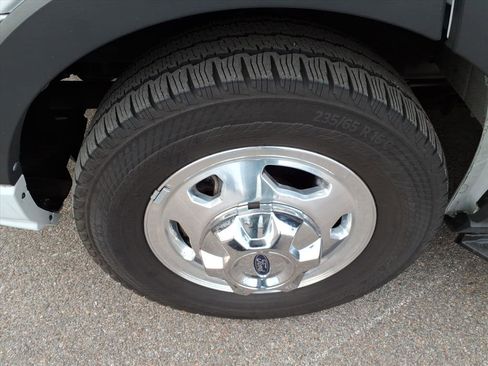 Used 2021 Ford Transit 350 XLT image 4