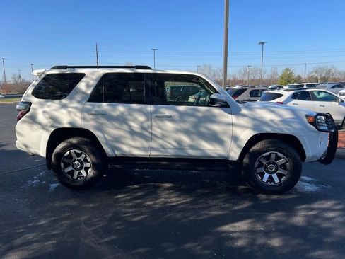 Used 2020 Toyota 4Runner SR5 image 6