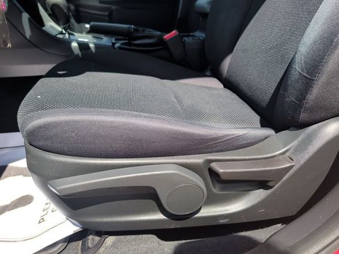 Used 2016 Subaru Impreza 2.0i Premium AWD/4WD image 9