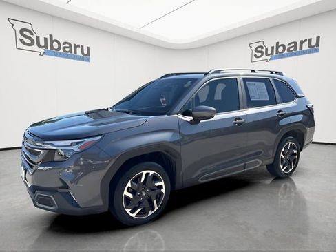 Used 2025 Subaru Forester Limited w/ Popular Package #1 AWD/4WD image 3