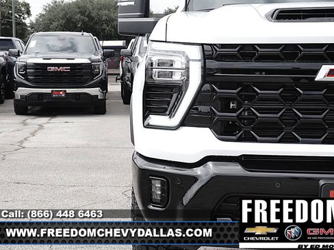 New 2026 Chevrolet Silverado 2500 ZR2 AWD/4WD image 44