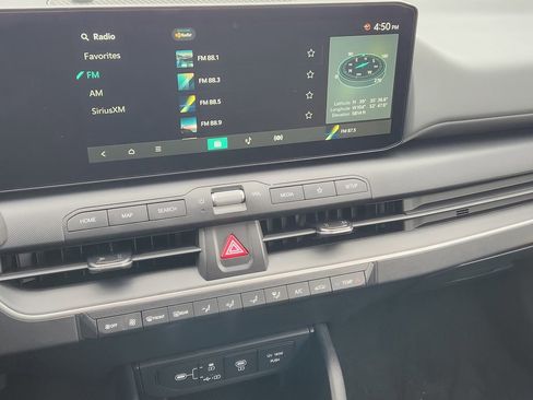 New 2025 Kia K4 LXS image 21