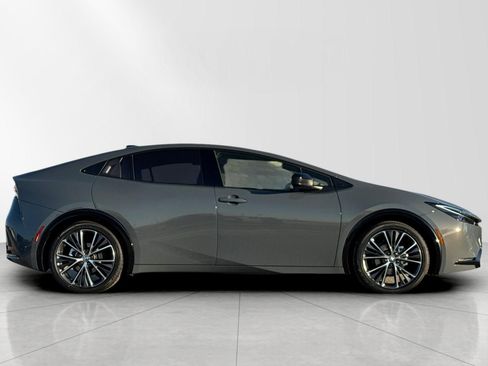 New 2026 Toyota Prius XLE image 2