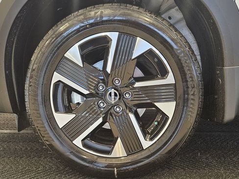 New 2026 Nissan Kicks SV w/ SV Premium Package AWD/4WD image 12