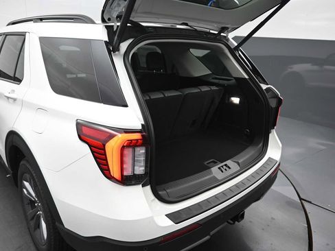 New 2026 Ford Explorer Active w/ Active Comfort Package AWD/4WD image 27