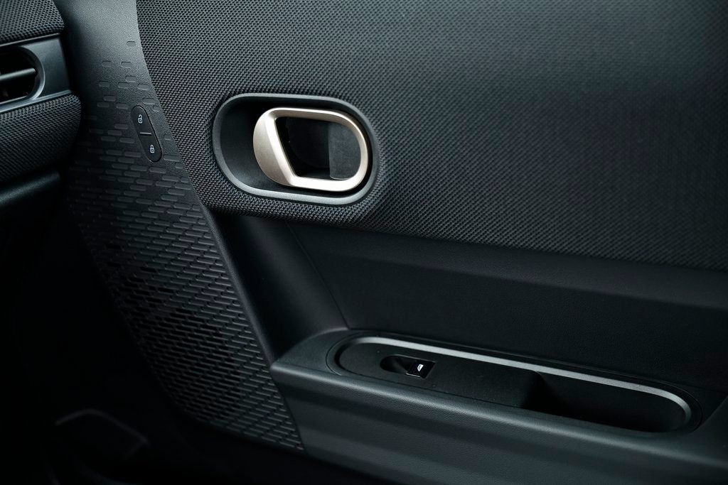 New 2026 MINI Cooper 2-Door Hardtop FWD image 39