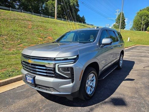 Used 2025 Chevrolet Tahoe LT AWD/4WD image 7