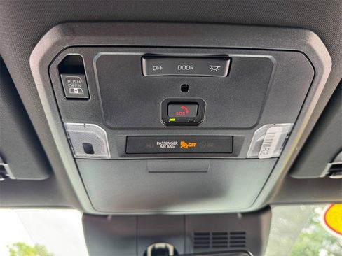 Used 2024 Toyota Tacoma TRD Sport image 25