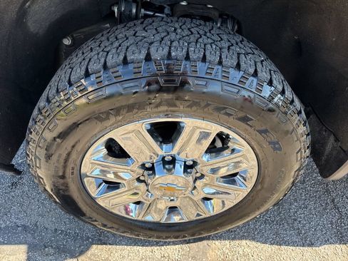 Used 2024 Chevrolet Silverado 2500 High Country w/ Technology Package AWD/4WD image 51