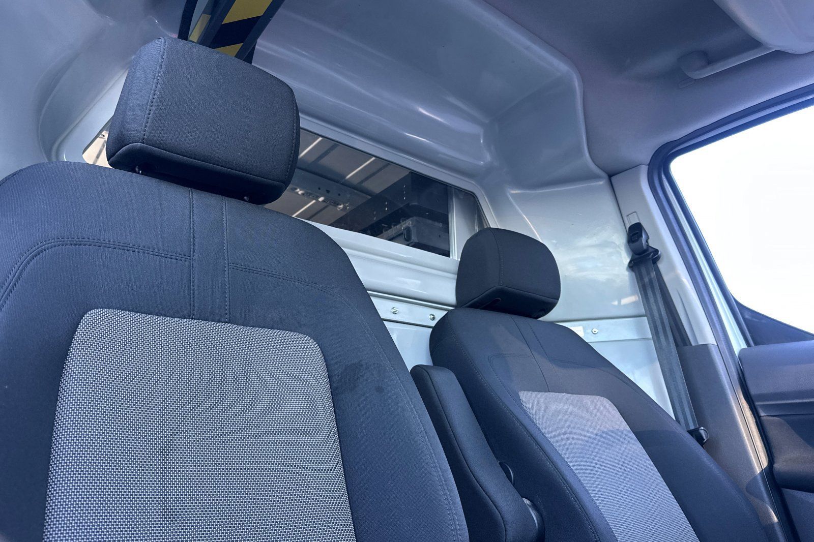 Used 2023 Ford Transit Connect XL FWD image 14