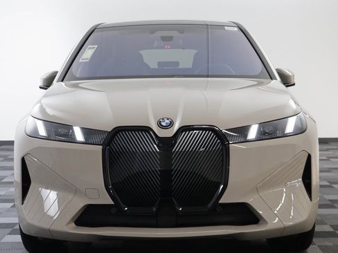 New 2026 BMW iX xDrive45 image 24