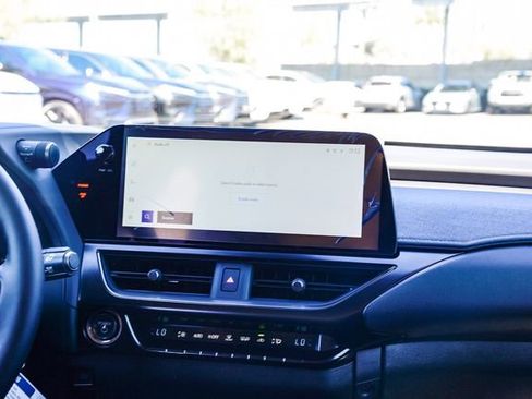 New 2026 Lexus UX 300h AWD image 17