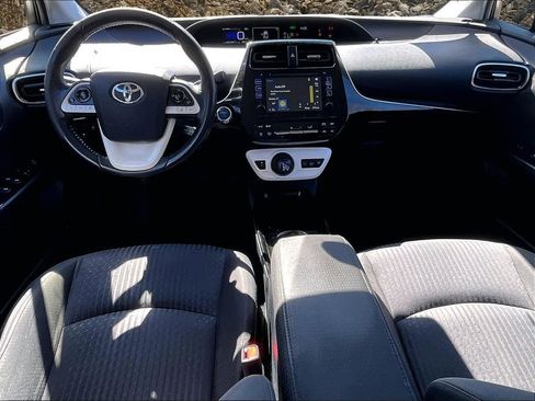 Used 2017 Toyota Prius Prime Plus image 14
