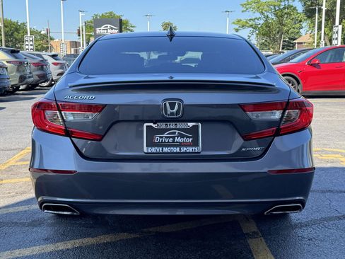 Used 2018 Honda Accord Sport image 7