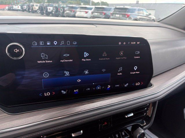 Used 2025 Chevrolet Tahoe LT AWD/4WD image 18