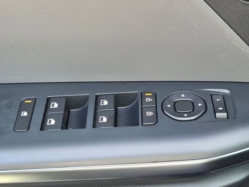 Used 2025 Kia K4 LXS FWD image 25