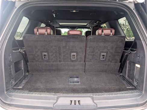 Used 2024 Ford Expedition Limited AWD/4WD image 31