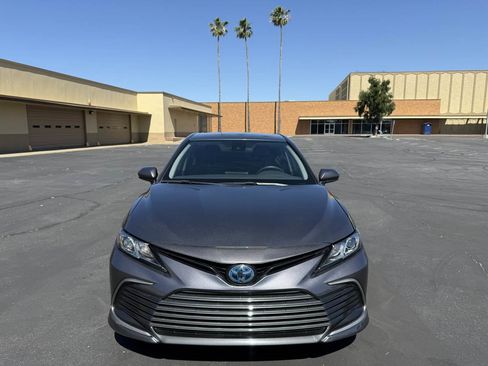 Used 2022 Toyota Camry LE FWD image 2