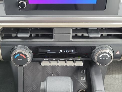 Used 2025 Toyota Tacoma SR5 RWD image 15