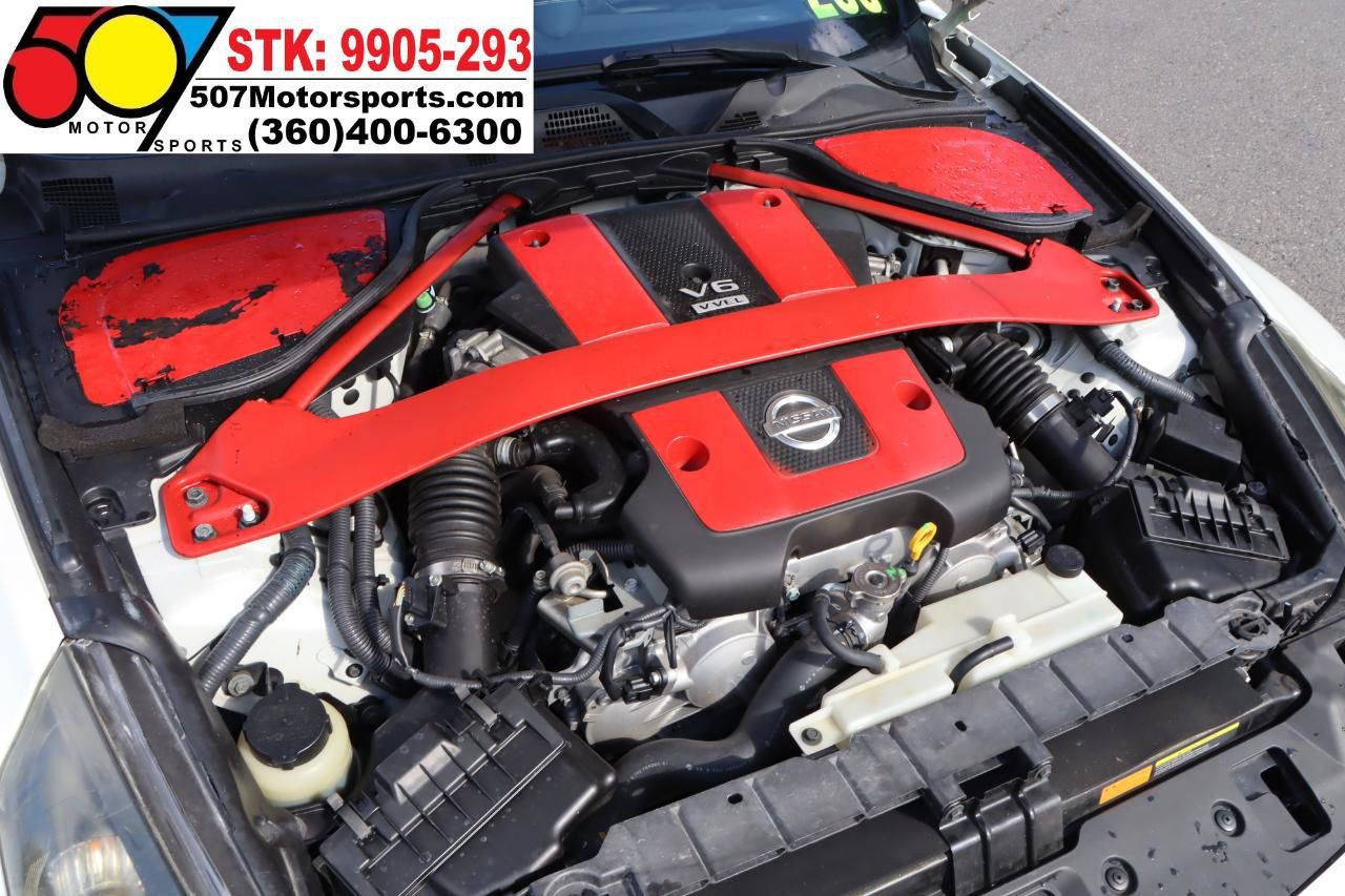 Used 2009 Nissan 370Z Coupe RWD image 17