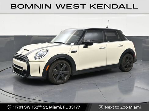 Used 2022 MINI Cooper S FWD image 1