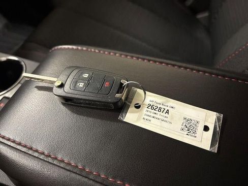 Used 2015 GMC Terrain SLE image 28