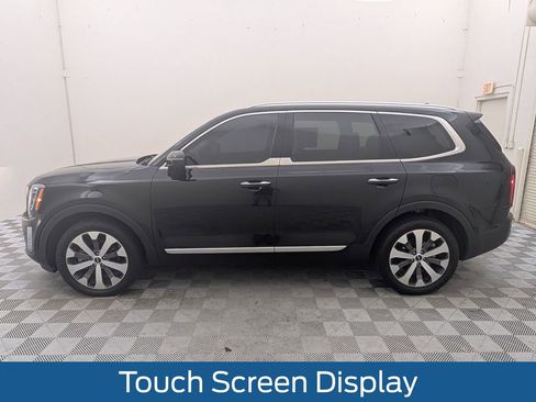 Used 2022 Kia Telluride S FWD image 11