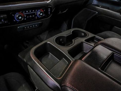 Used 2024 Chevrolet Silverado 2500 LT w/ Convenience Package image 19