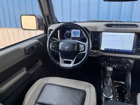 Used 2021 Ford Bronco Wildtrak AWD/4WD image 17