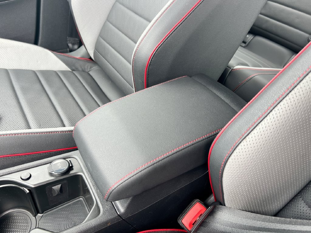 Used 2024 Volkswagen GTI Autobahn FWD image 29
