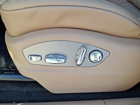 New 2026 Porsche Macan AWD/4WD image 15
