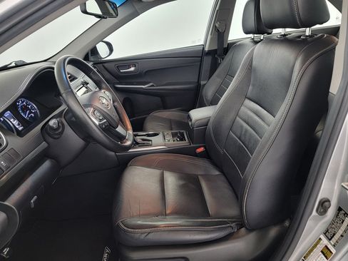 Used 2015 Toyota Camry XLE w/ Moonroof Package FWD image 14