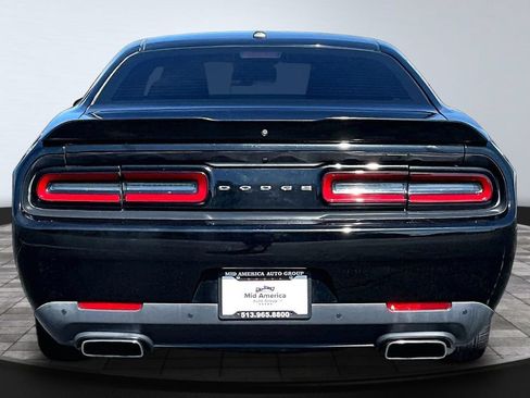 Used 2015 Dodge Challenger R/T w/ Quick Order Package 22B R/T RWD image 4