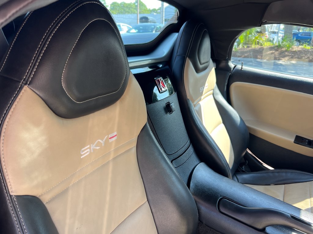 Used 2008 Saturn Sky Red Line RWD image 15