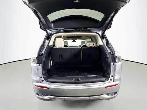 Used 2023 Buick Enclave Avenir w/ Avenir Technology Package image 31