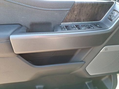 New 2026 Ford F250 Lariat w/ Black Appearance Package image 8