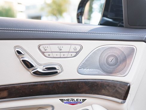 Used 2020 Mercedes-Benz S 560 4MATIC Sedan w/ Premium Package image 44