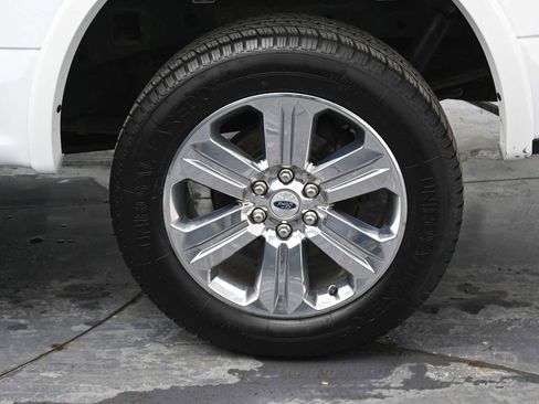 Used 2020 Ford F150 Lariat w/ Equipment Group 502A Luxury image 4