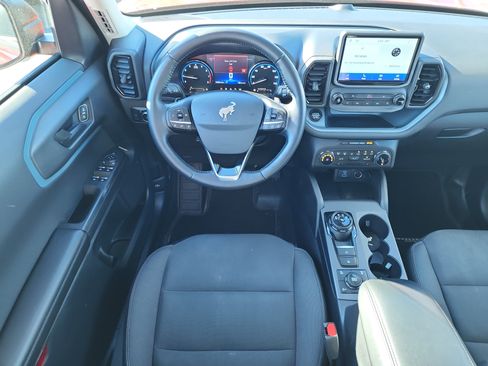 Used 2022 Ford Bronco Sport Badlands image 12