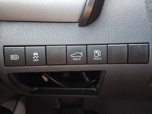 Used 2021 Toyota Camry LE FWD image 25