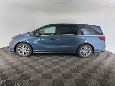 Certified 2026 Honda Odyssey Touring image 10