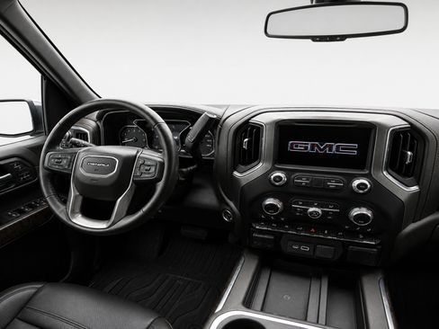Used 2021 GMC Sierra 1500 Denali w/ Technology Package AWD/4WD image 15