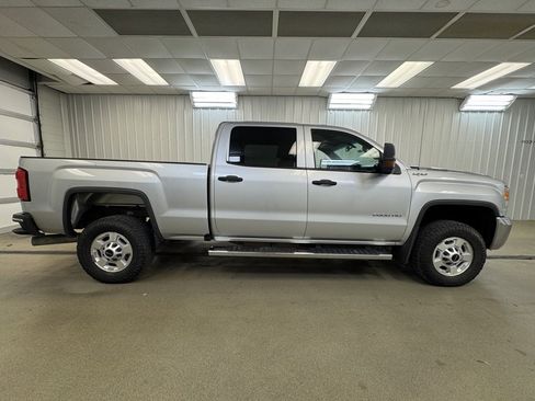Used 2019 GMC Sierra 2500 Base w/ Sierra Convenience Package image 5