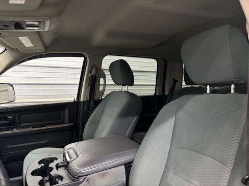 Used 2017 RAM 2500 Tradesman w/ Chrome Appearance Group image 11