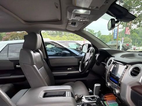 Used 2020 Toyota Tundra Limited w/ Limited Premium Package RWD image 12
