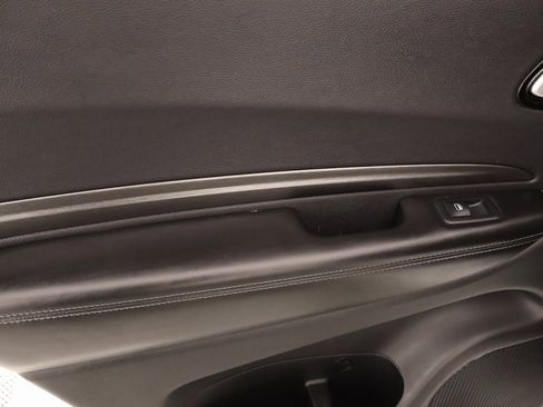 Used 2021 Dodge Durango SXT image 16