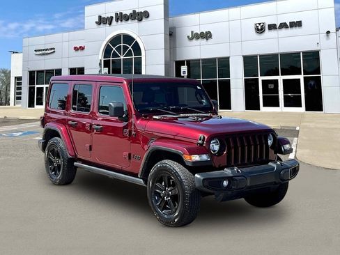 Used 2021 Jeep Wrangler Unlimited Sahara AWD/4WD image 1
