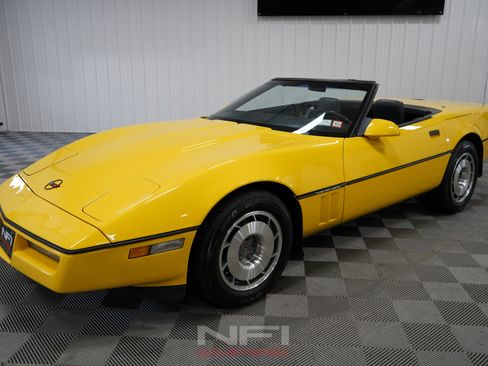 Used 1986 Chevrolet Corvette Convertible image 4