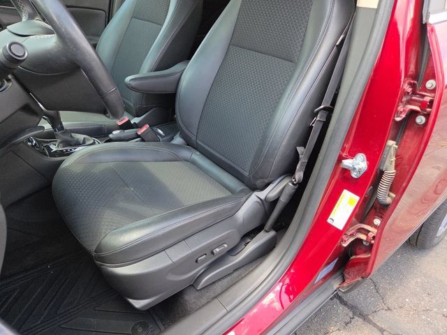 Used 2022 Buick Encore Preferred w/ Safety Package AWD/4WD image 21