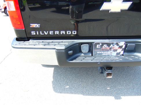 Used 2010 Chevrolet Silverado 1500 LT w/ Interior Plus Package AWD/4WD image 26